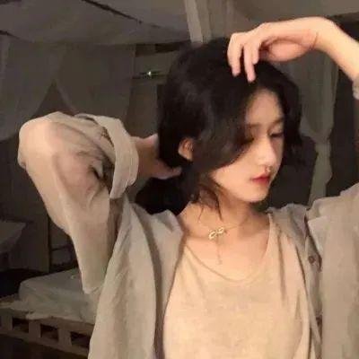 模仿女孩封面